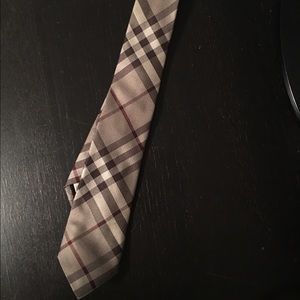 Men's Burberry tie