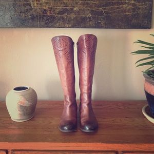 Gianni Bini Wide Calf Knee Boots