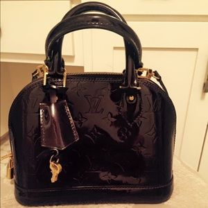 Louis Vuitton Alma Monogram BB