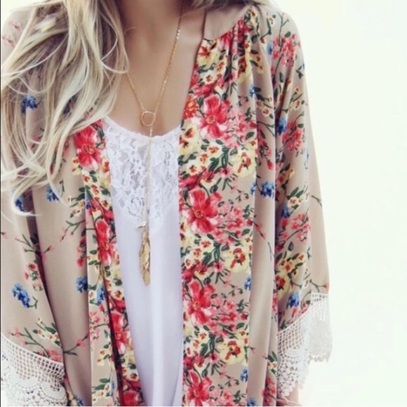 Bohemian Lace Kimono Floral print