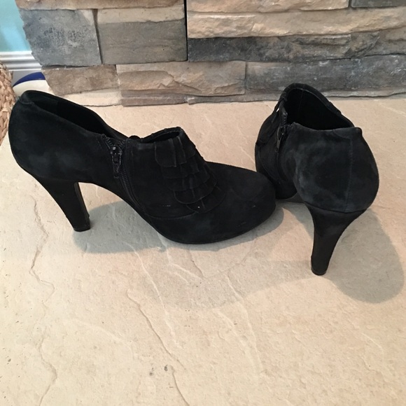Cute Booties! - Picture 3 of 4