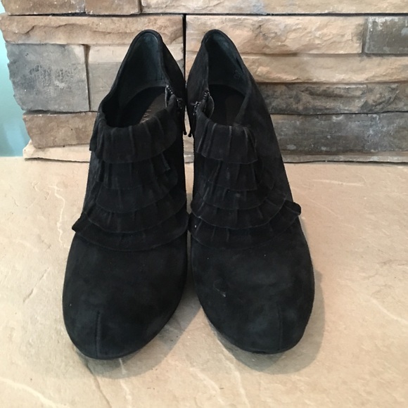 Cute Booties! - Picture 4 of 4