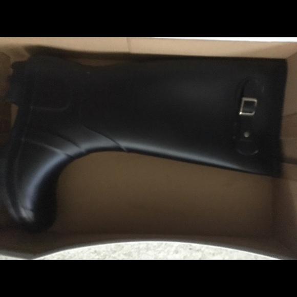 Women's rain boot *Hunter look alike*