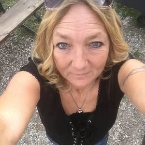 Meet your Posher, Rhonda