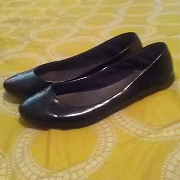Black flats