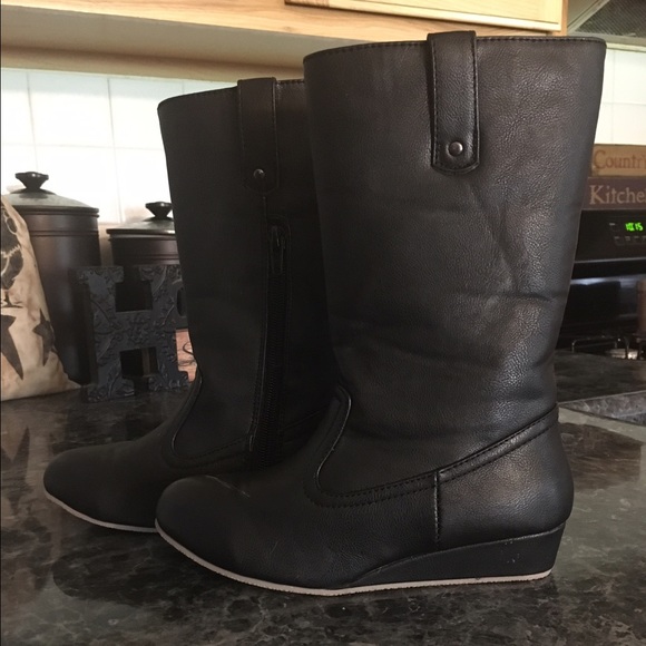 Girls shoes