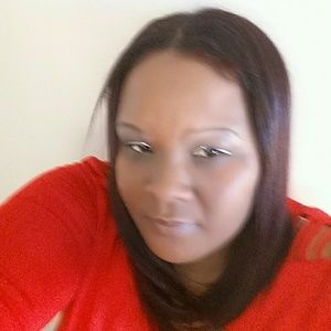 Meet your Posher, Simone