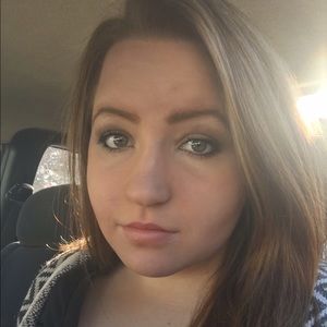 Meet your Posher, Ariana