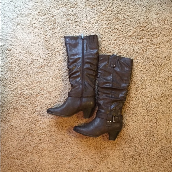 Brown boots
