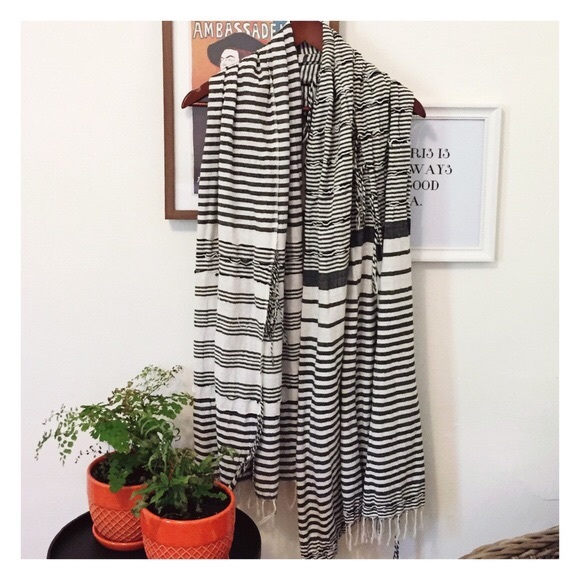 Zara Accessories - Zara Black and White Stripe Blanket Scarf