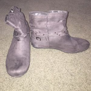 Grey booties, never worn