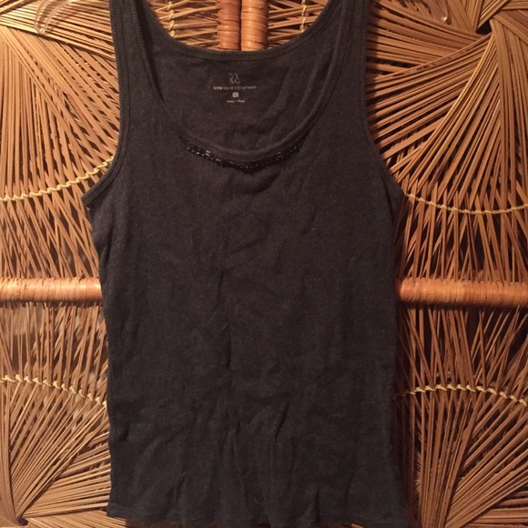 Gray ribbed tank top