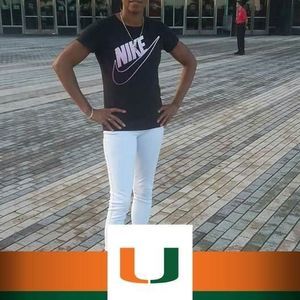 Meet your Posher, Renee