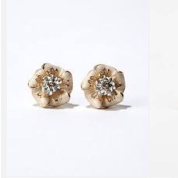 Enamel Flower Earrings 🌺