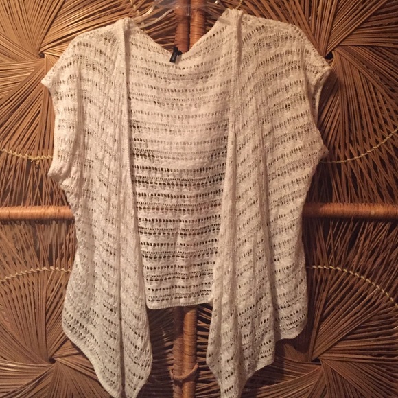 Short sleeve cardigan