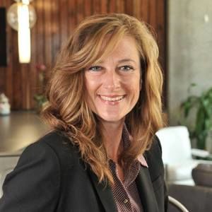 Meet your Posher, Jennifer