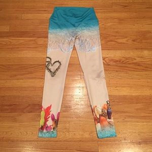 Om Shanti tropical yoga pants size small