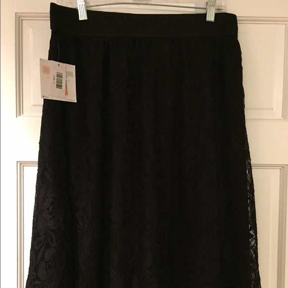 LuLaRoe; Black Lace Lola