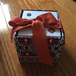 Vera Bradley stationary. Never opened.