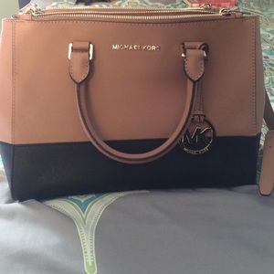 Michael Kors handbag! Authentic!!