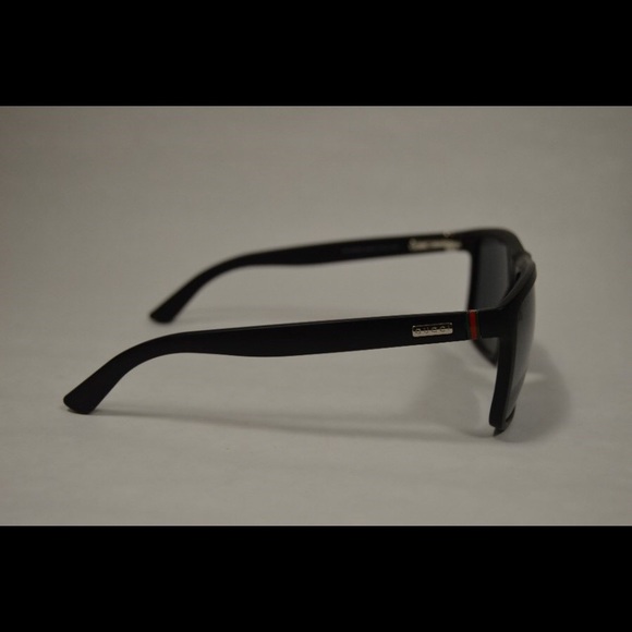 NEW Authentic Gucci Sunglasses - Picture 3 of 3