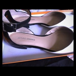 Arturo Chiang Flats with Ankle Clasp size 10