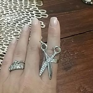 Scissor ring