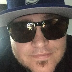 Meet your Posher, Jason