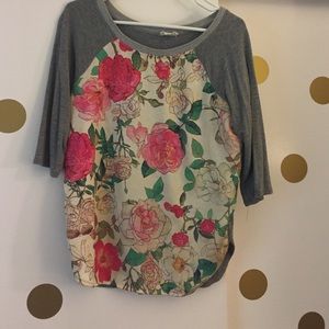 Slouchy/feminine  Anthropologie Baseball tee