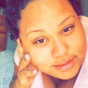 Meet your Posher, Lanaa