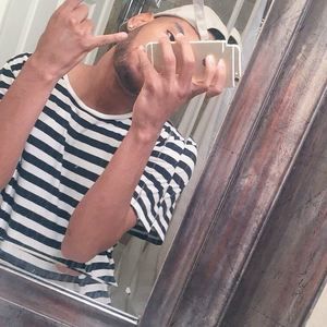 Meet your Posher, Deandre