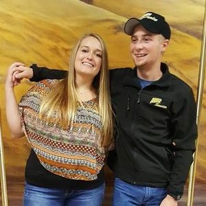 Meet your Posher, Katelyn