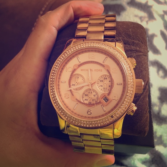 FLASH SALE Michael Kors oversized rose gold watch