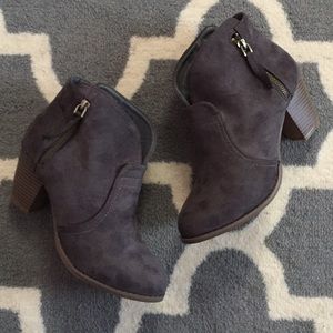 Western heeled booties NWT