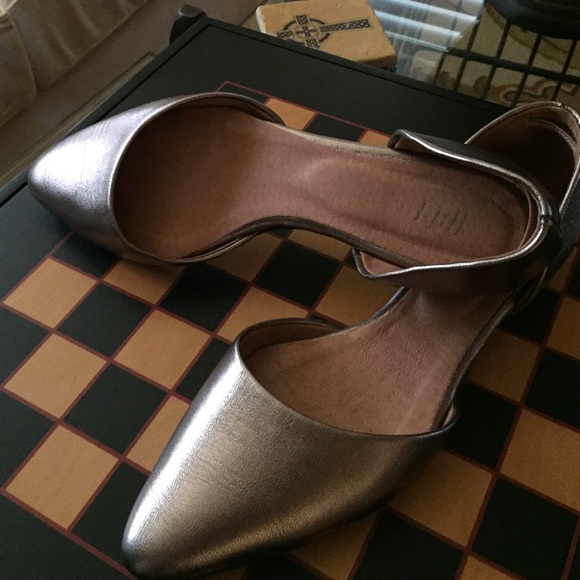 JJill D'Orsay Metallic Flats size 8