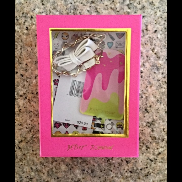 Betsey Johnson dangle Popsicle tag with gift box - Picture 2 of 3