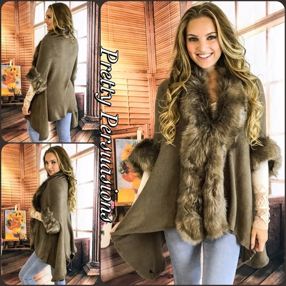 LAST 1 SALE 💞 Faux Fur Trim Cozy Cardigan Sweater - Picture 2 of 4