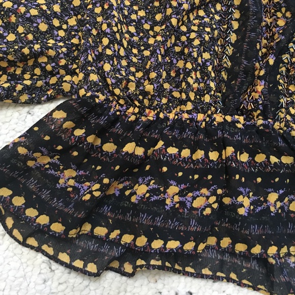 Free People blouse. Size small - Picture 3 of 4