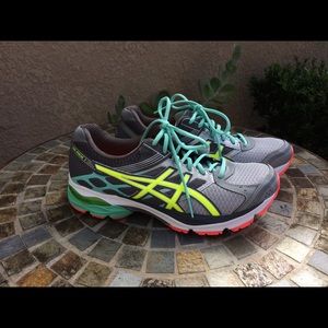 SALE! NWT Asics Gel Pulse size 10