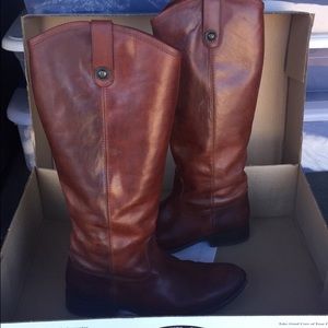 FRYE 9.5 Melissa Button Boot in great condition