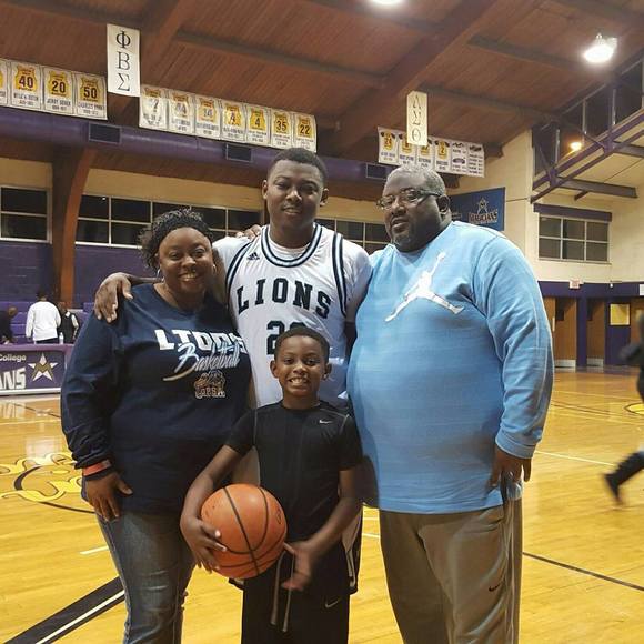 Meet your Posher, Tyler - Picture 1 of 1