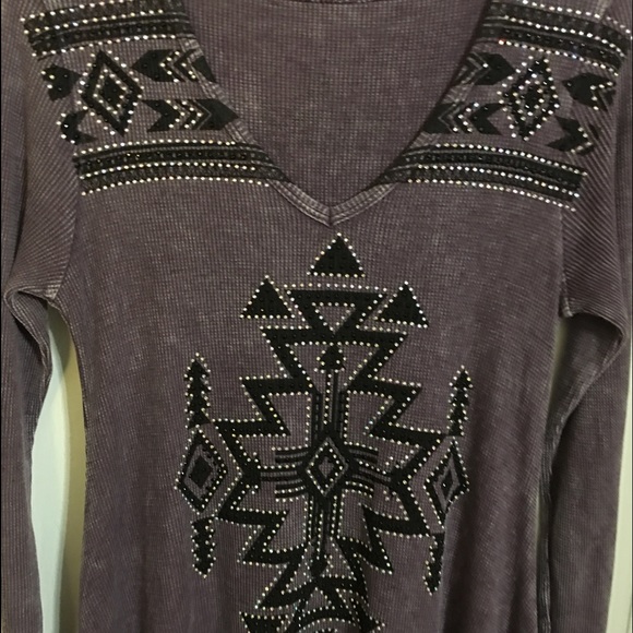 Vocal top with design on front and back - Picture 2 of 4