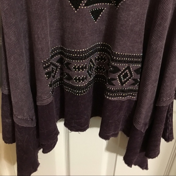 Vocal top with design on front and back - Picture 3 of 4