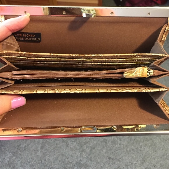 Wallet - Picture 2 of 2