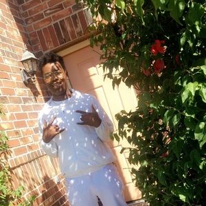 Meet your Posher, Malik