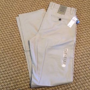 Men's Gap Khakis Sz 30x32 NWT