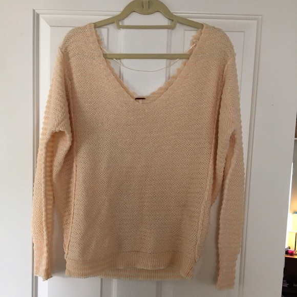Pinkish peach slouchy free people sweater - Picture 1 of 2