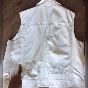 H&M Jackets & Coats - White Faux Leather Vest // H & M // size S- M H&M Jackets & Coats - White Faux Leather Vest // H & M // size S- M
