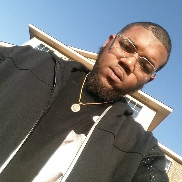 Meet your Posher, Aje - Picture 1 of 1