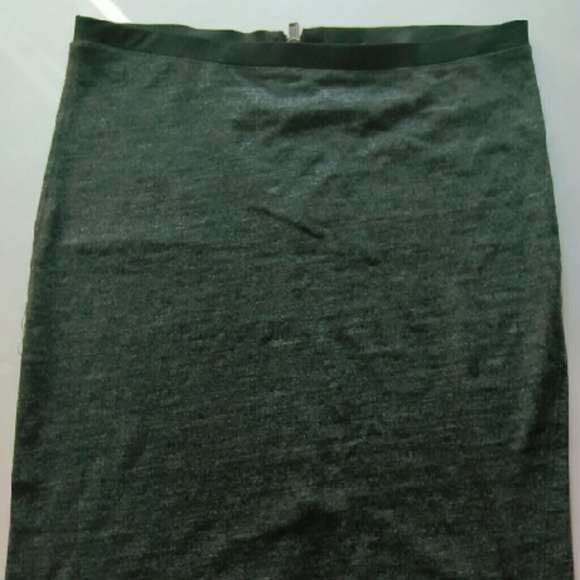 Simple Express midi skirt